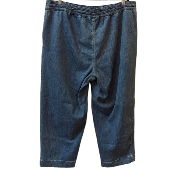 3/$30 Free Assembly Women's Pull On Light Wash Elastic Waist Denim Jogger (XXL) - Picture 2 of 3